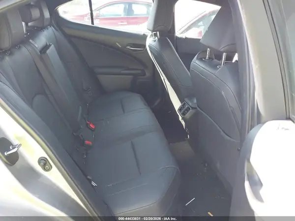 JTHX3JBHXN2048498 2022 LEXUS UX - Image 8