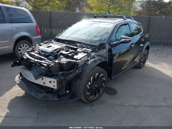 JTHX6JBH0P2144604 2023 LEXUS UX - Image 2