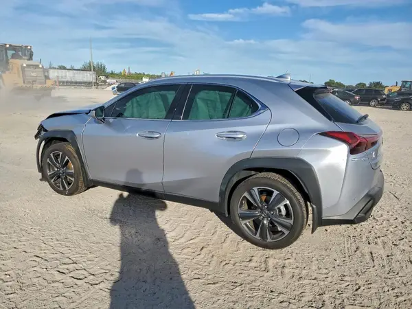 JTHX6JBH2R2189837 2024 LEXUS UX - Image 2
