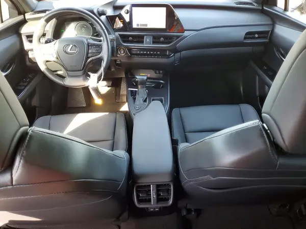 JTHX6JBH3R2176384 2024 LEXUS UX - Image 8