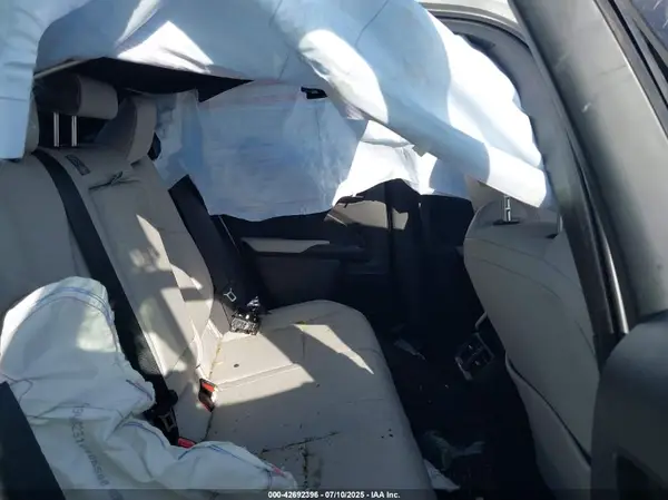 JTHX6JBH3R2178006 2024 LEXUS UX - Image 8