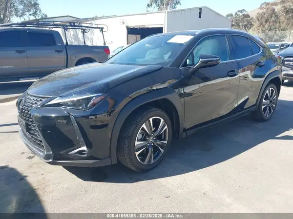 JTHX6JBH4P2131323 2023 LEXUS UX - Image 2