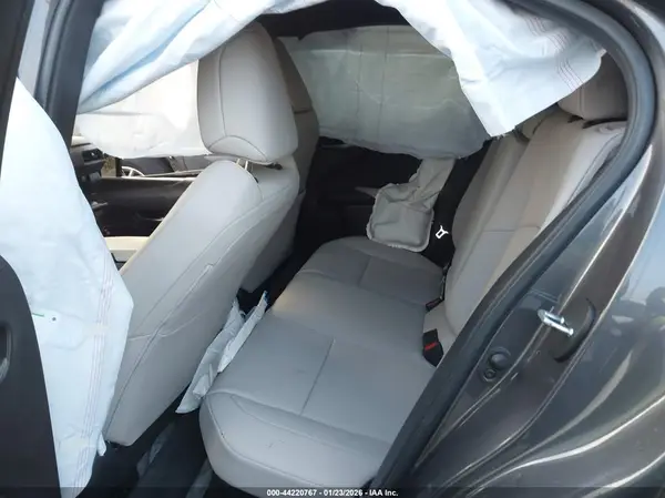 JTHX6JBH5R2168271 2024 LEXUS UX - Image 8