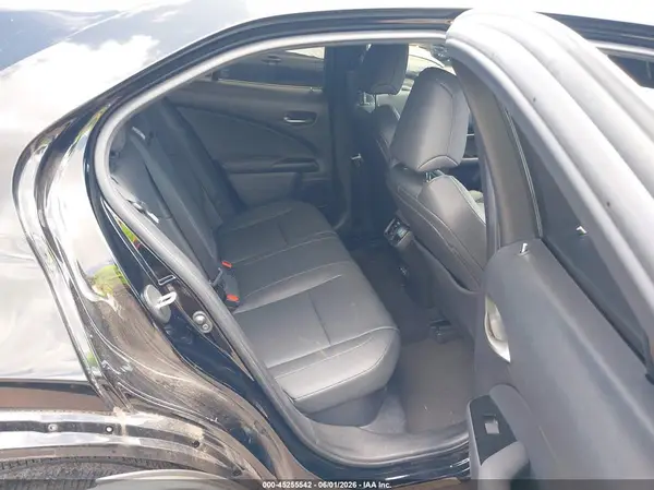 JTHX6JBH6P2134465 2023 LEXUS UX - Image 8