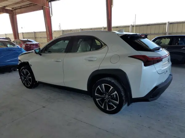 JTHX6JBH6R2183300 2024 LEXUS UX - Image 2
