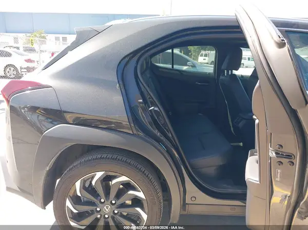 JTHX6JBH6R2187833 2024 LEXUS UX - Image 8