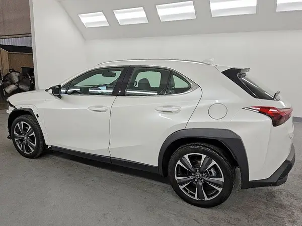 JTHX6JBH6R2187945 2024 LEXUS UX - Image 2