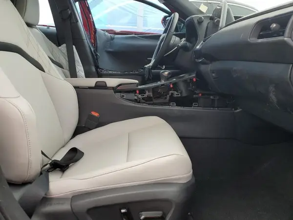 2024 LEXUS UX COPART lot 80006135 auction photo 7