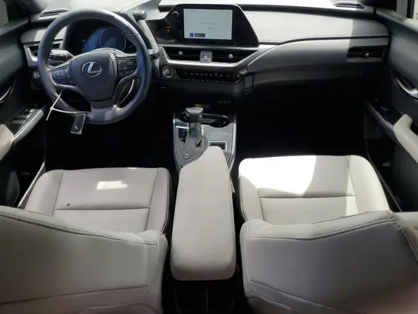 JTHX6JBH8P2147430 2023 LEXUS UX - Image 8