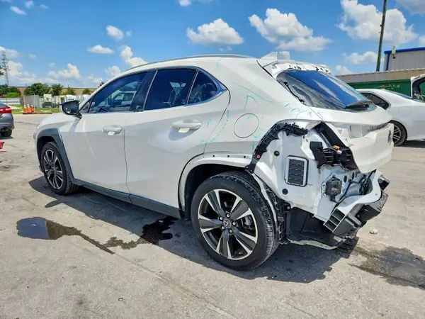 JTHX6JBH9P2152197 2023 LEXUS UX - Image 2