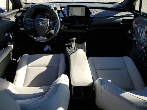 JTHX6JBH9R2193769 2024 LEXUS UX - Image 8