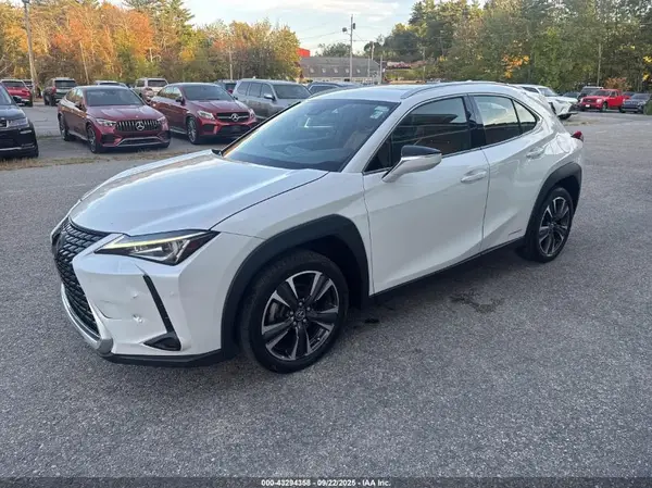 JTHX9JBH0M2039063 2021 LEXUS UX - Image 2