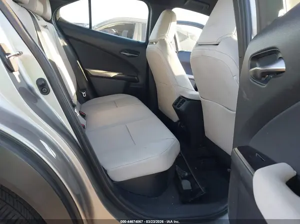 JTHX9JBH0M2054100 2021 LEXUS UX - Image 8
