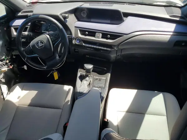 JTHX9JBH1L2032038 2020 LEXUS UX - Image 8