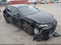 JTHX9JBH1L2036235 2020 LEXUS UX