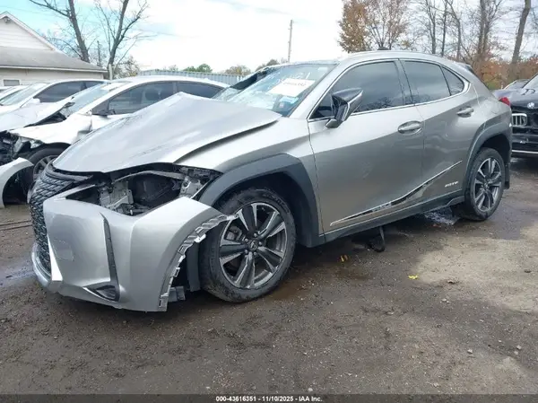 JTHX9JBH2L2020481 2020 LEXUS UX - Image 2