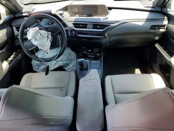 JTHX9JBH4L2028761 2020 LEXUS UX - Image 8