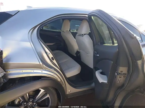 JTHX9JBH4M2042337 2021 LEXUS UX - Image 8