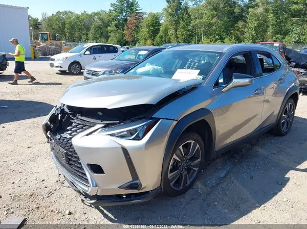 JTHX9JBH4N2055882 2022 LEXUS UX - Image 2