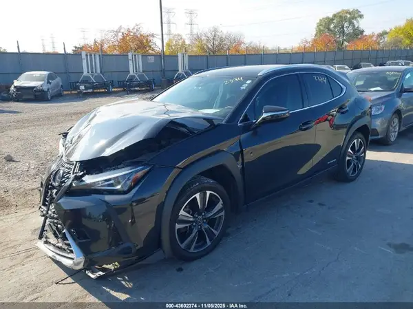 JTHX9JBH4N2058412 2022 LEXUS UX - Image 2