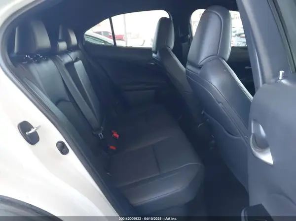 JTHX9JBH5N2054854 2022 LEXUS UX - Image 8