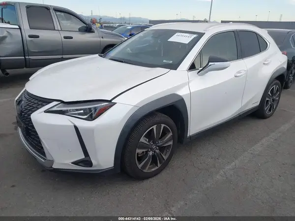 JTHX9JBH7M2050691 2021 LEXUS UX - Image 2