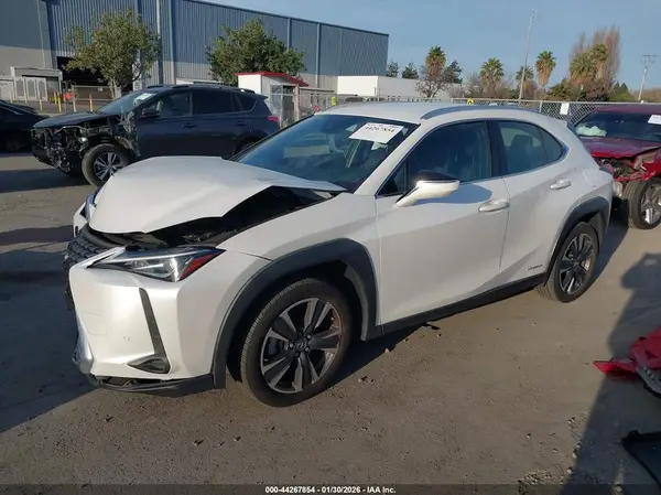 JTHX9JBH7N2056637 2022 LEXUS UX - Image 2