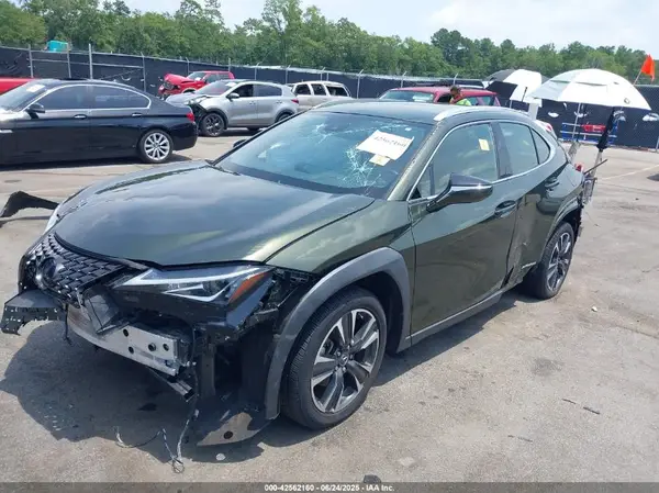 JTHX9JBH8L2033882 2020 LEXUS UX - Image 2
