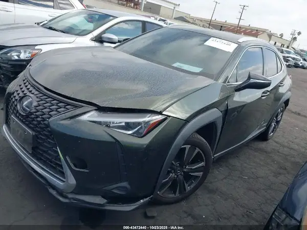 JTHX9JBH8M2043538 2021 LEXUS UX - Image 2