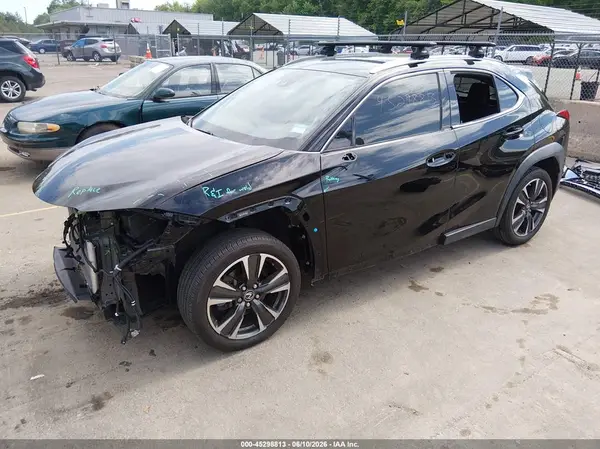 JTHX9JBH9L2033146 2020 LEXUS UX - Image 2