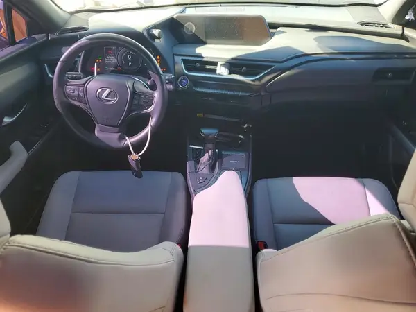JTHX9JBH9N2059328 2022 LEXUS UX - Image 8