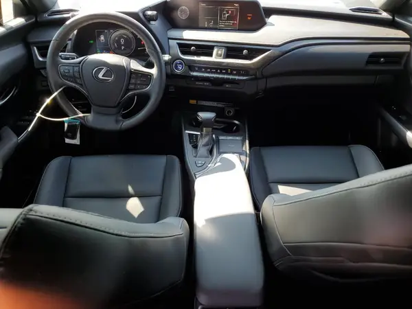 JTHX9JBHXM2051267 2021 LEXUS UX - Image 8