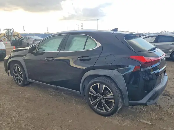 JTHY3JBH0K2019432 2019 LEXUS UX - Image 2