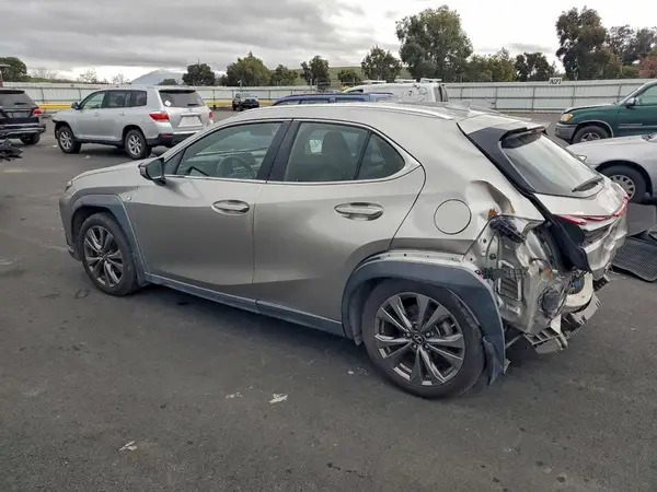 JTHY3JBH1K2000484 2019 LEXUS UX - Image 2