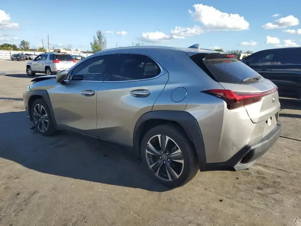 JTHY3JBH1K2001084 2019 LEXUS UX - Image 2