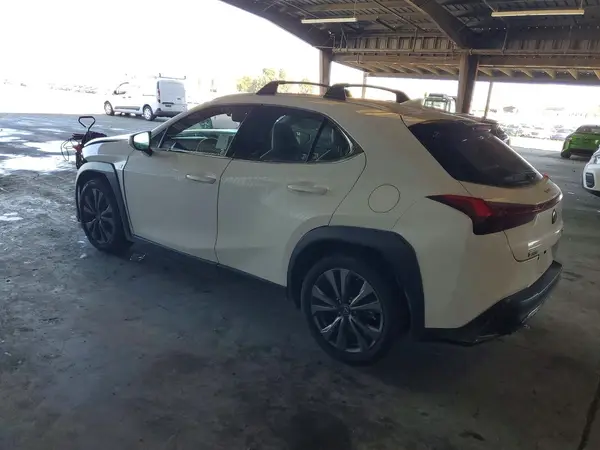 JTHY3JBH1K2008097 2019 LEXUS UX - Image 2