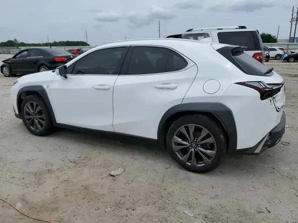 JTHY3JBH2K2003779 2019 LEXUS UX - Image 2