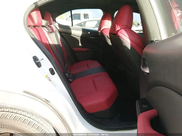 JTHY3JBH2K2005483 2019 LEXUS UX - Image 8
