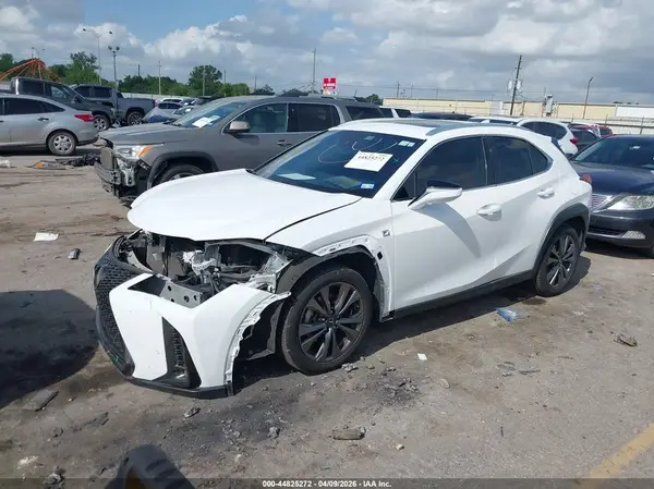 JTHY3JBH2K2006620 2019 LEXUS UX - Image 2