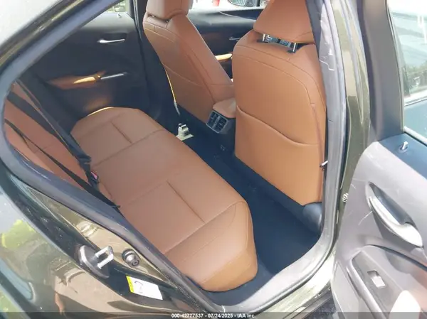 JTHY3JBH2K2008268 2019 LEXUS UX - Image 8