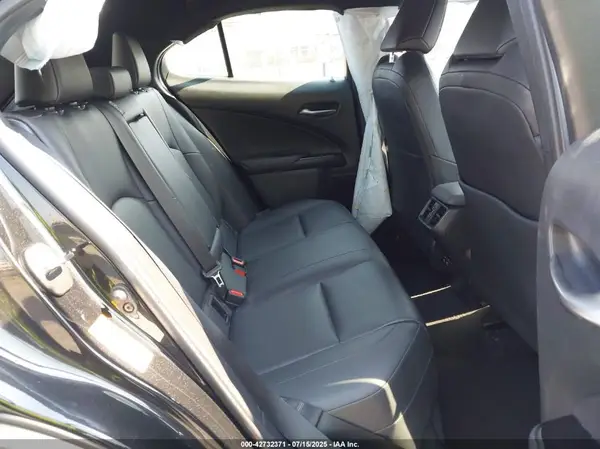 JTHY3JBH2K2012949 2019 LEXUS UX - Image 8