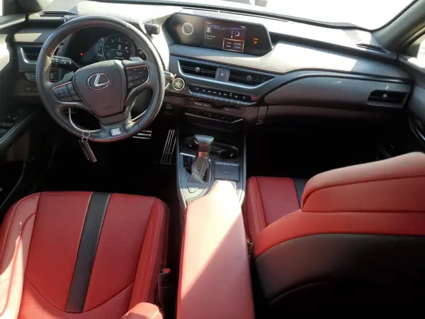 JTHY3JBH2K2015320 2019 LEXUS UX - Image 8