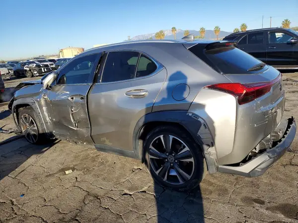 JTHY3JBH2K2016774 2019 LEXUS UX - Image 2