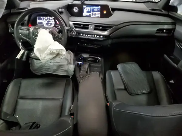 JTHY3JBH2K2019447 2019 LEXUS UX - Image 8