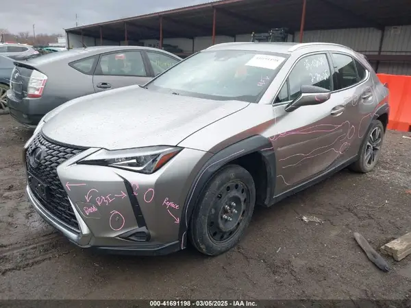 JTHY3JBH2K2019965 2019 LEXUS UX - Image 2