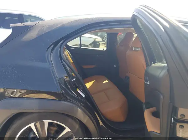 JTHY3JBH3K2000941 2019 LEXUS UX - Image 8