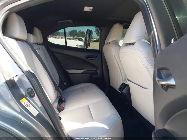JTHY3JBH3K2005895 2019 LEXUS UX - Image 8
