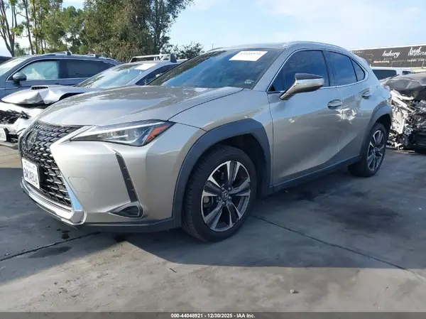 JTHY3JBH3K2013818 2019 LEXUS UX - Image 2