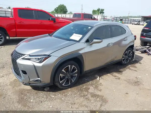 JTHY3JBH3K2018873 2019 LEXUS UX - Image 2