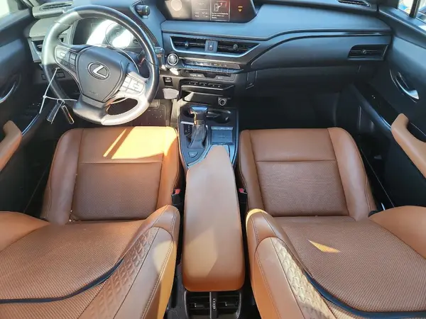 JTHY3JBH4K2003931 2019 LEXUS UX - Image 8